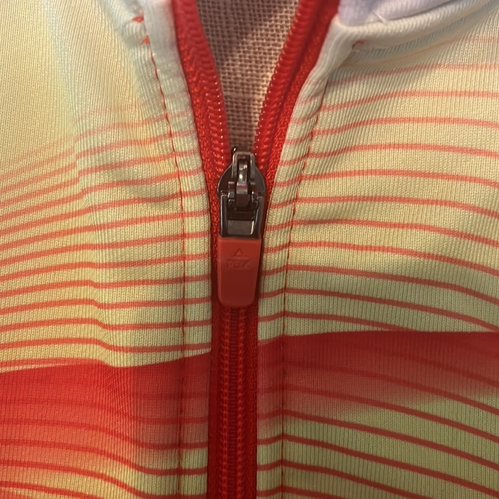 Peak Performance Red Orange Gradient Zip-Up Jacket - Picture 6 of 9